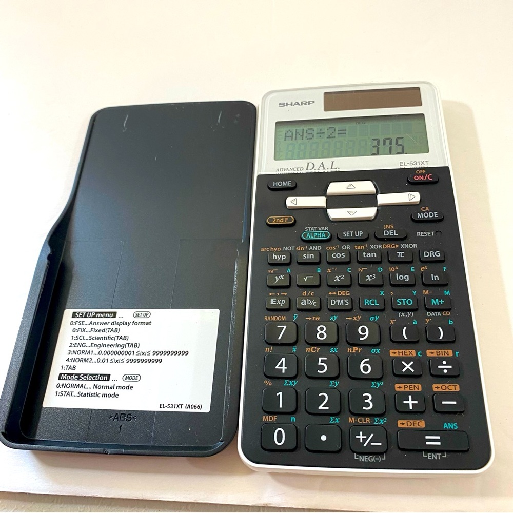 Sharp scientific calculator. EL531- tx. Preowned